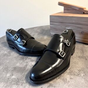 Men’s dress shoes